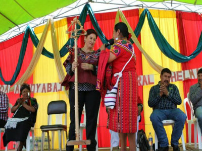 Sociedad civil de Joyabaj reconoce labor de Thelma Aldana