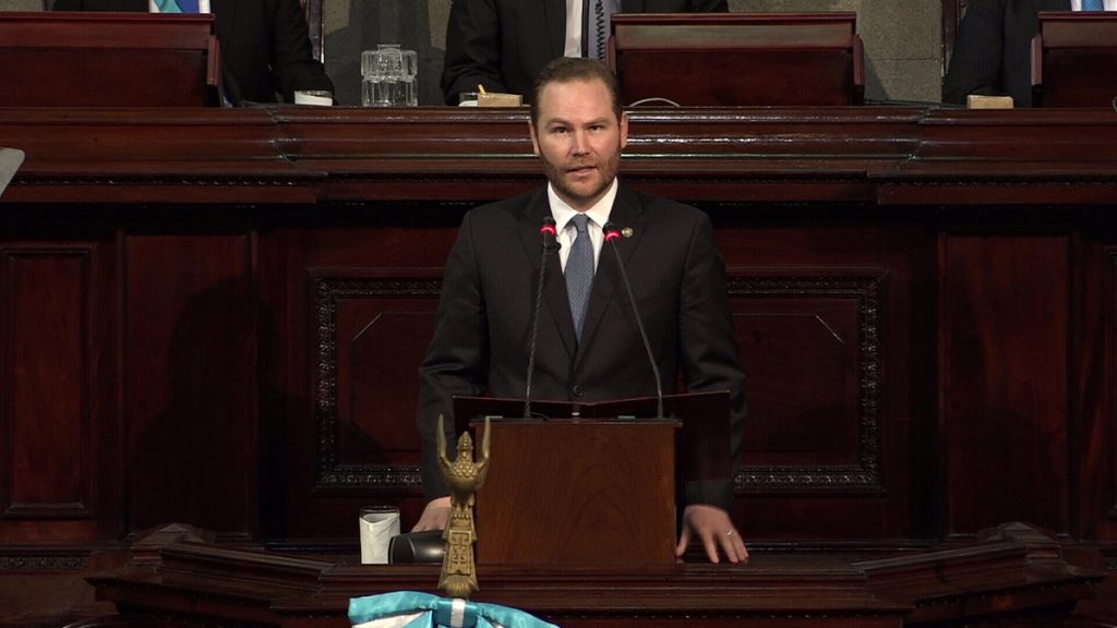 Álvaro Arzú Escobar promete trabajar