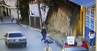 Sicario Mata a Jovencita Estudiante