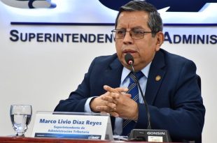 Marco Livio Diaz Reyes Superintendente SAT