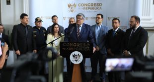 Ministro de Gobernación entrega Ley Anti Pandillas en el Congreso de la República de Guatemala
